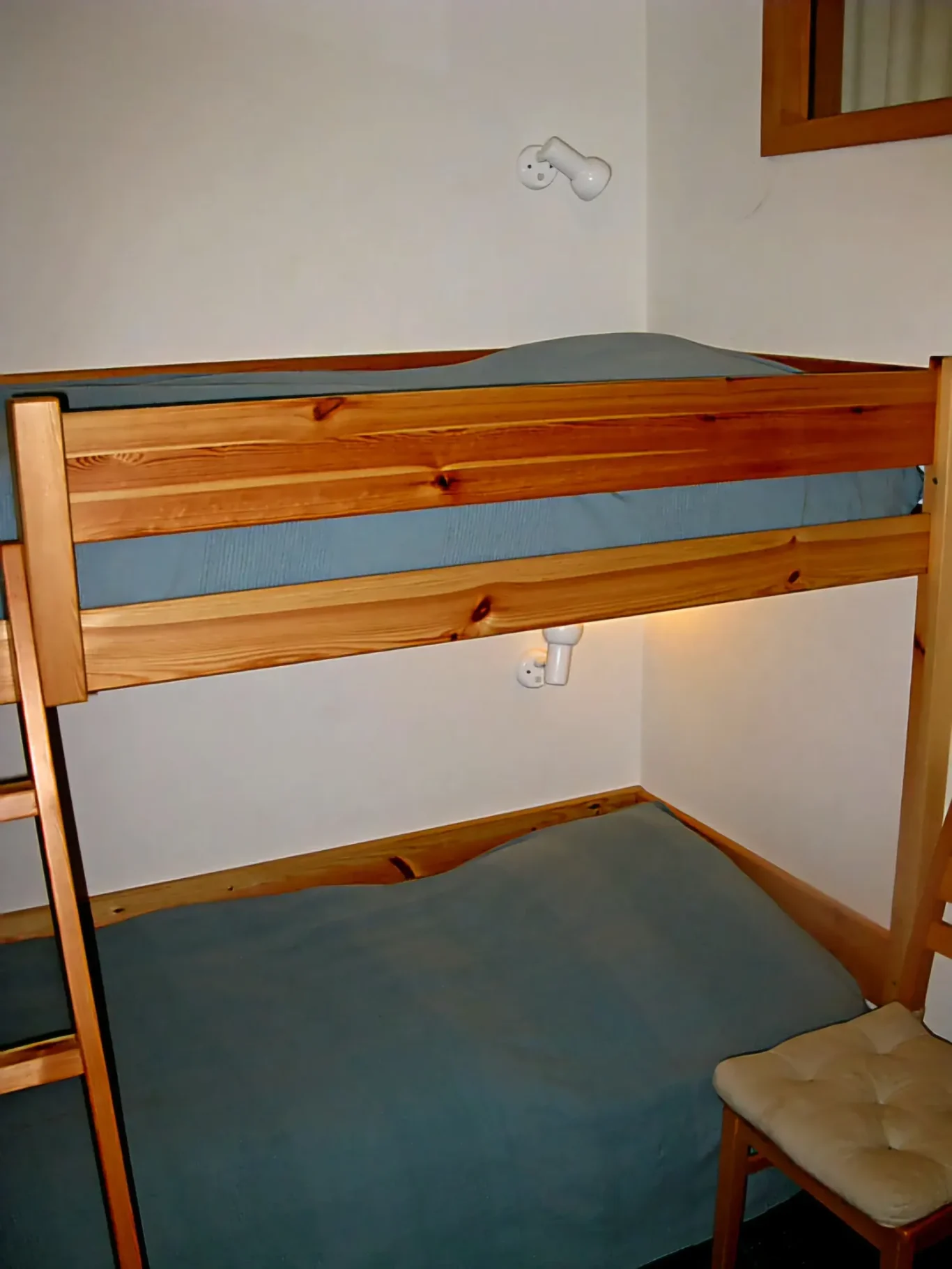 sep. Schlafzimmer Etagenbett in Ferienwohnung am Südstrand Fehmarn