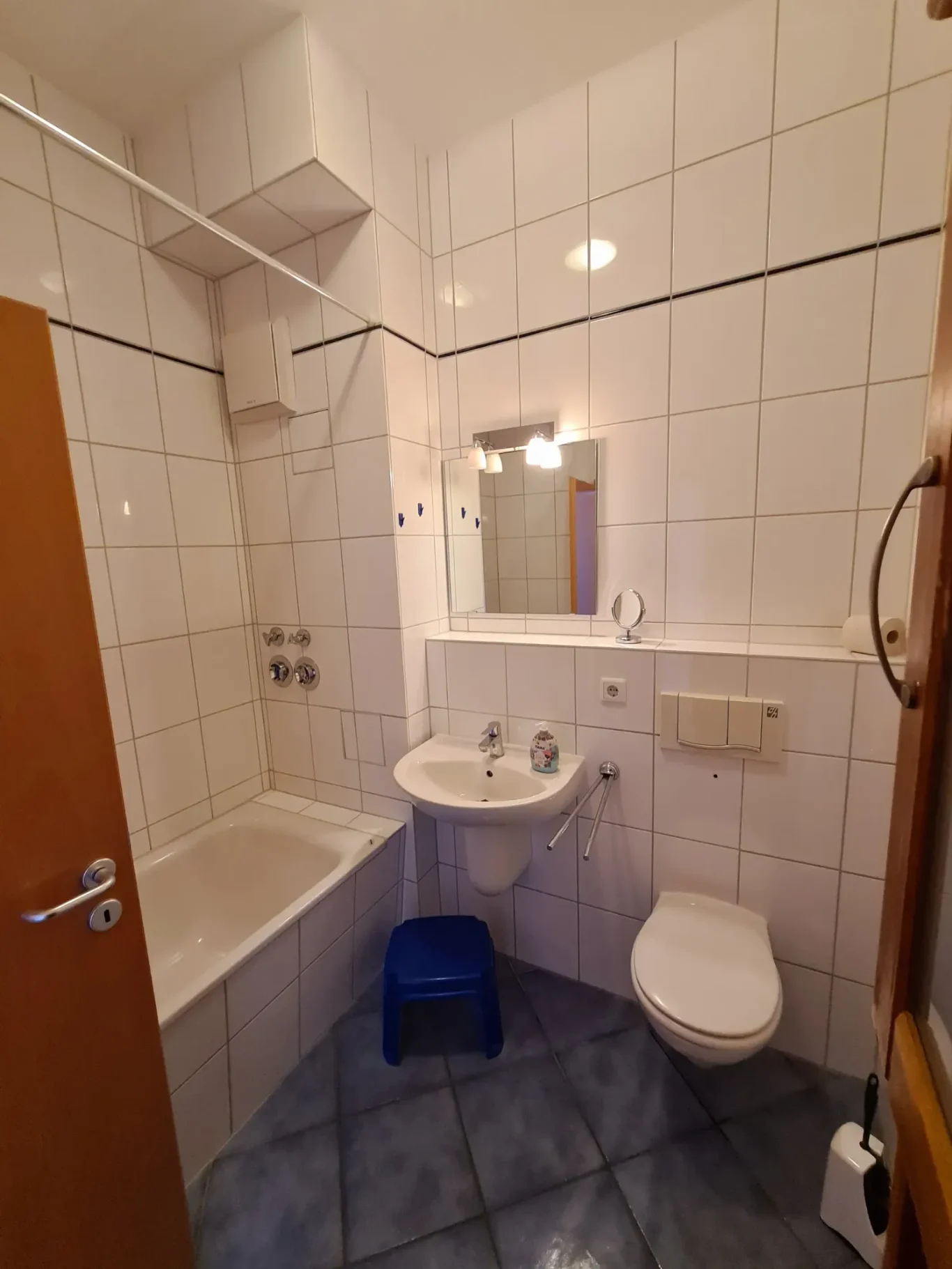 Badezimmer Badezimmer mit Badewanne in Ferienwohnung auf Fehmarn