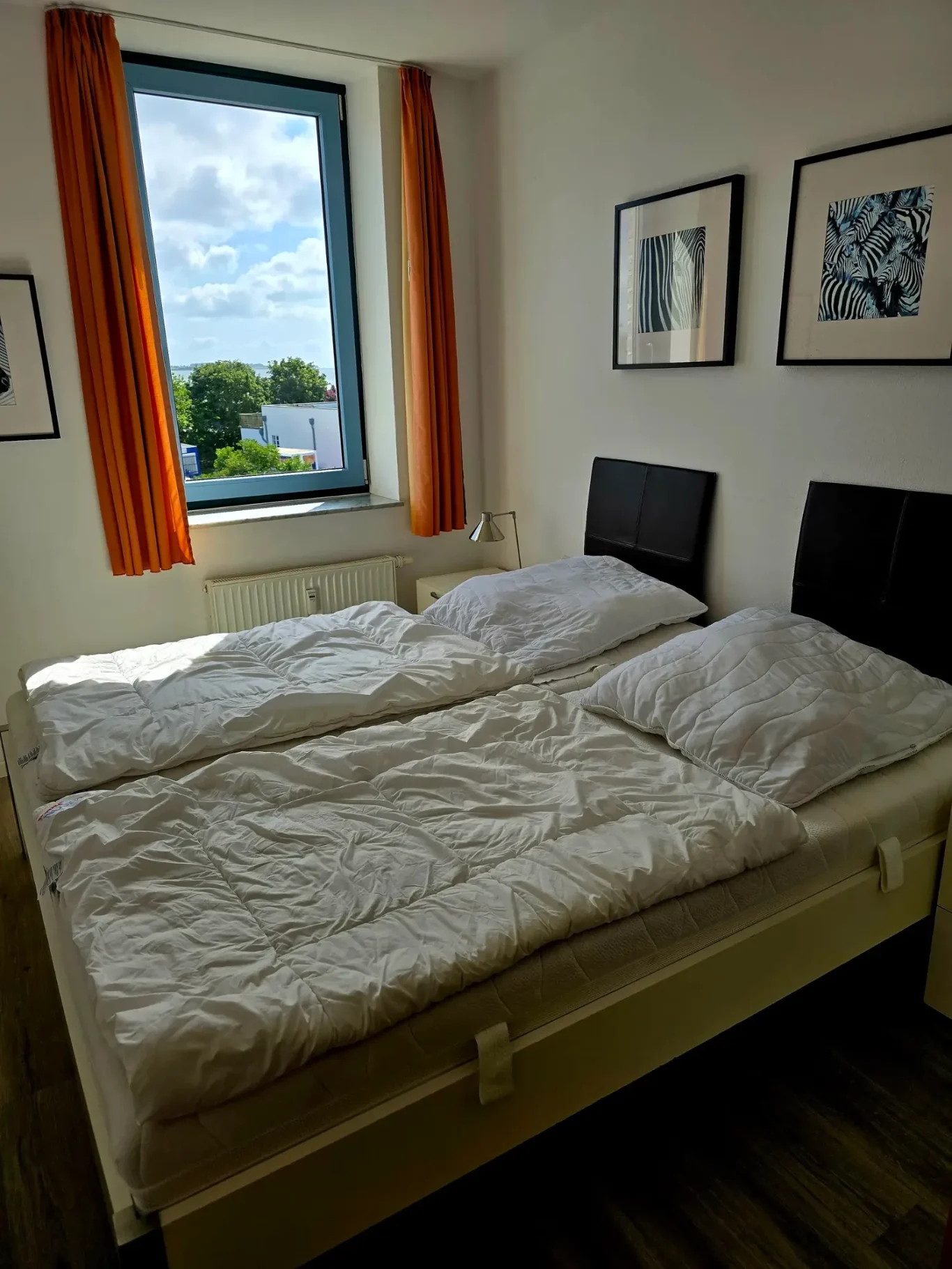 Schlafzimmer Schlafzimmer mit Doppelbett in Ferienwohnung auf Fehmarn