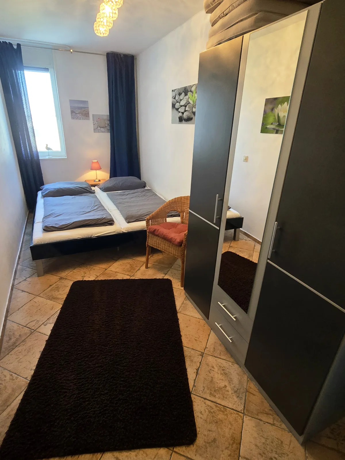 sep. Schlafzimmer Separates Schlafzimmer für entspannten Urlaub an der Ostsee.