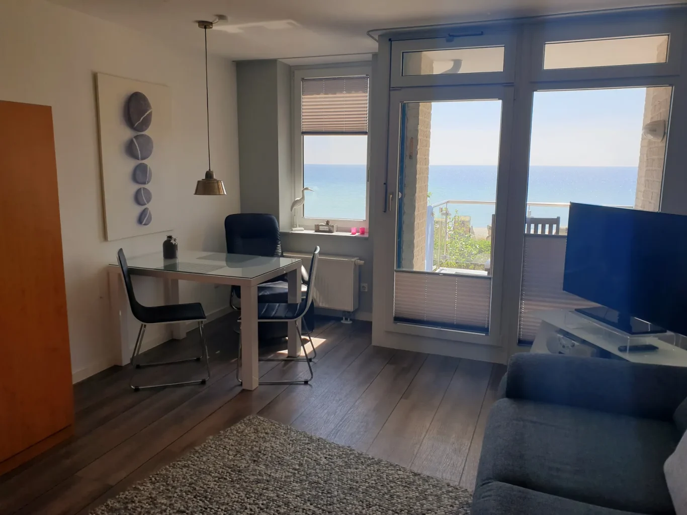 Wohn-/Schlafzimmer Wohnzimmer mit Essbereich