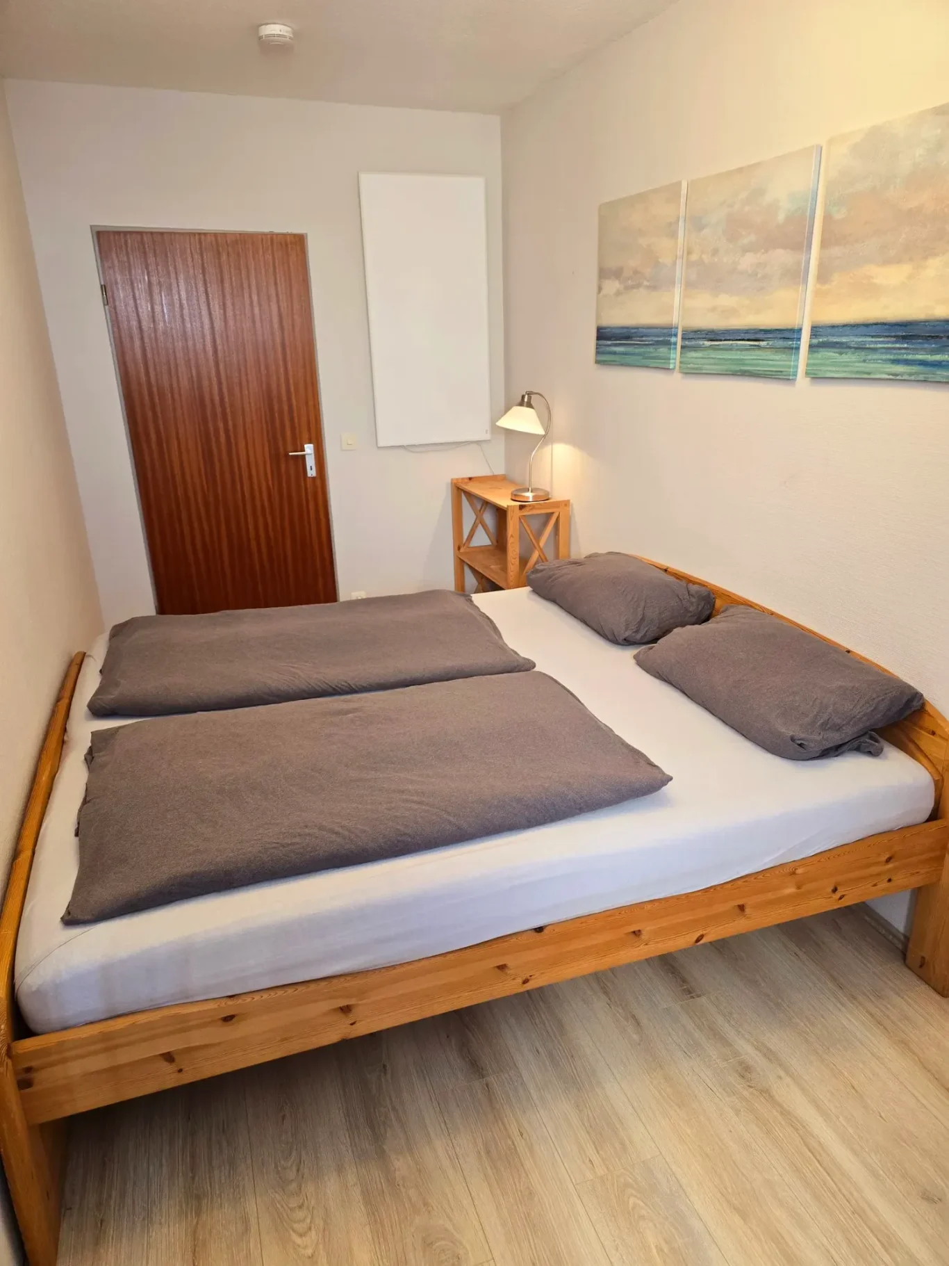 sep. Schlafzimmer Schlafzimmer mit Doppelbett in Ferienwohnung am Südstrand Fehmarn