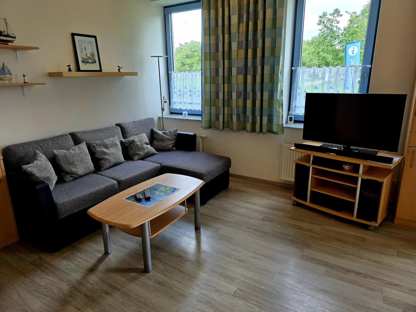 Wohnzimmer mit Sofa auf Fehmarn