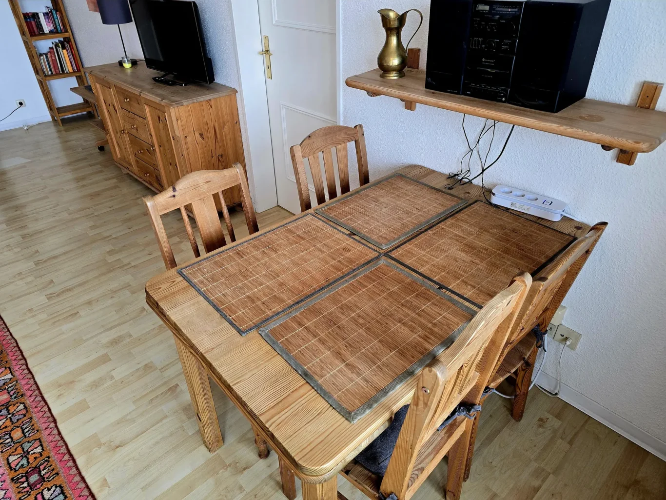 Wohn-/Schlafzimmer Essbereich auf Fehmarn