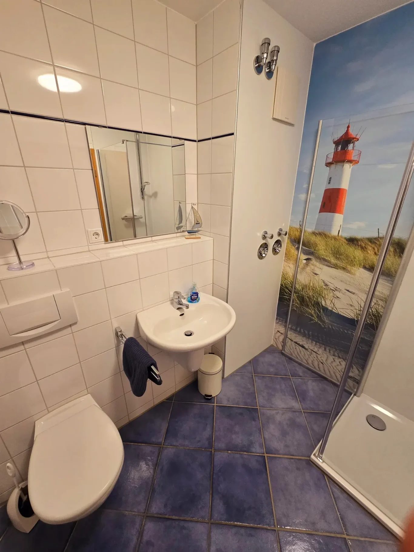 Badezimmer Badezimmer mit Dusche in Ferienwohnung auf Fehmarn