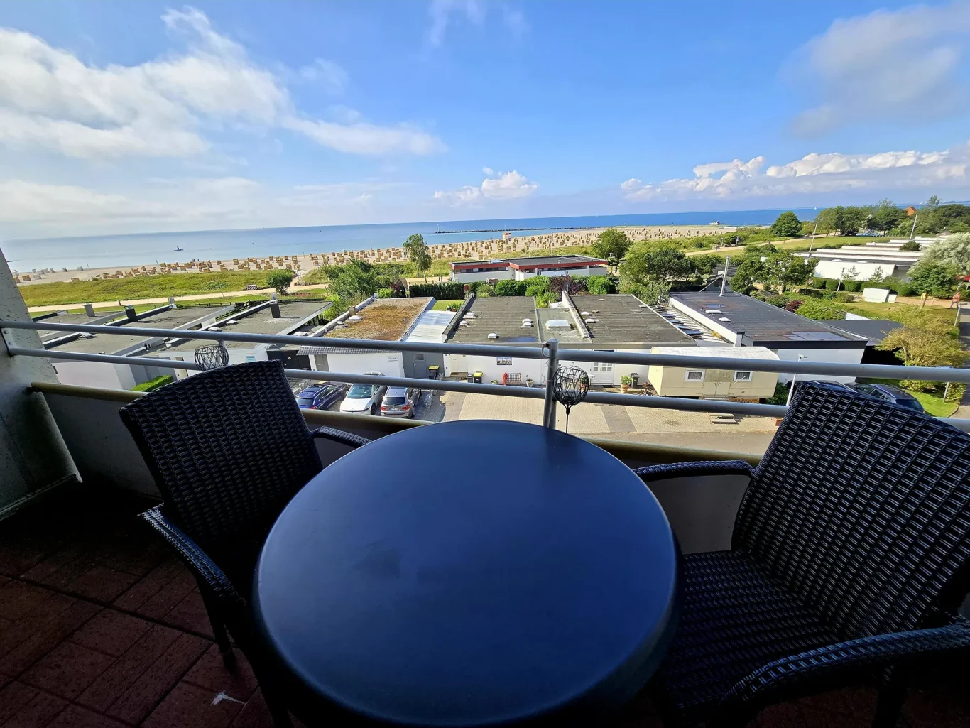 Balkon Balkon mit Ostseeblick und Hafenblick am Südstrand Fehmarn